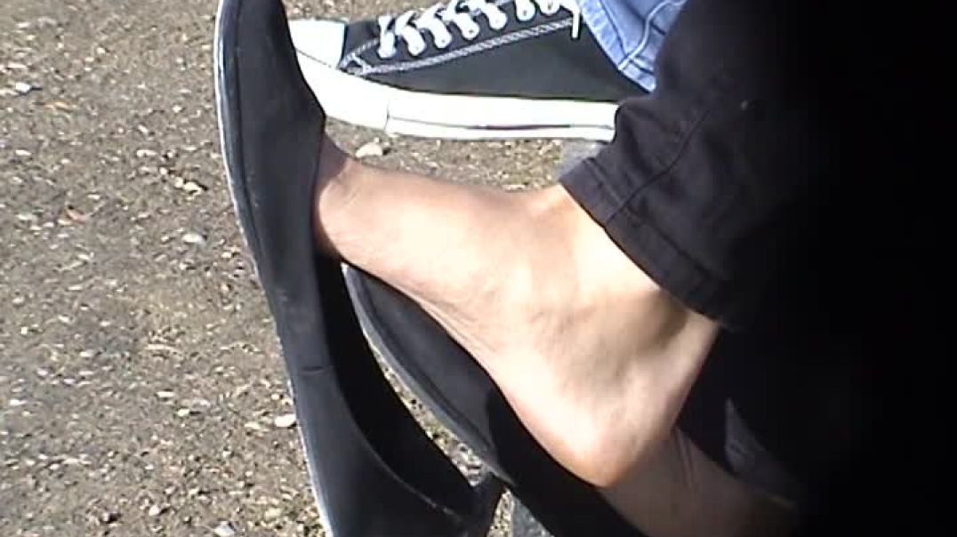 Shoeplay flats in park