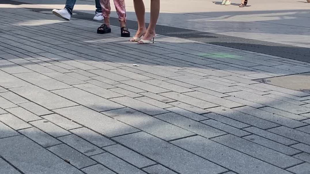 White Mules 4