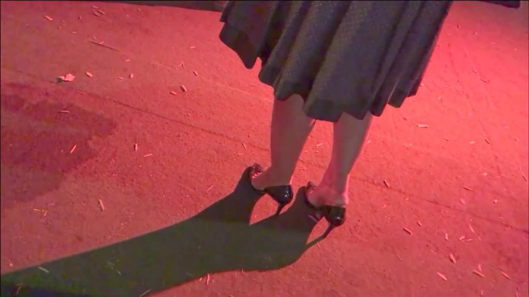 candid dipping in sexy d'orsay pumps