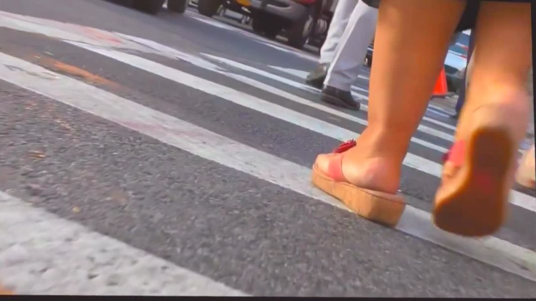 2026 208 SLAPPING FEET STREET Low Wooden Sandals )