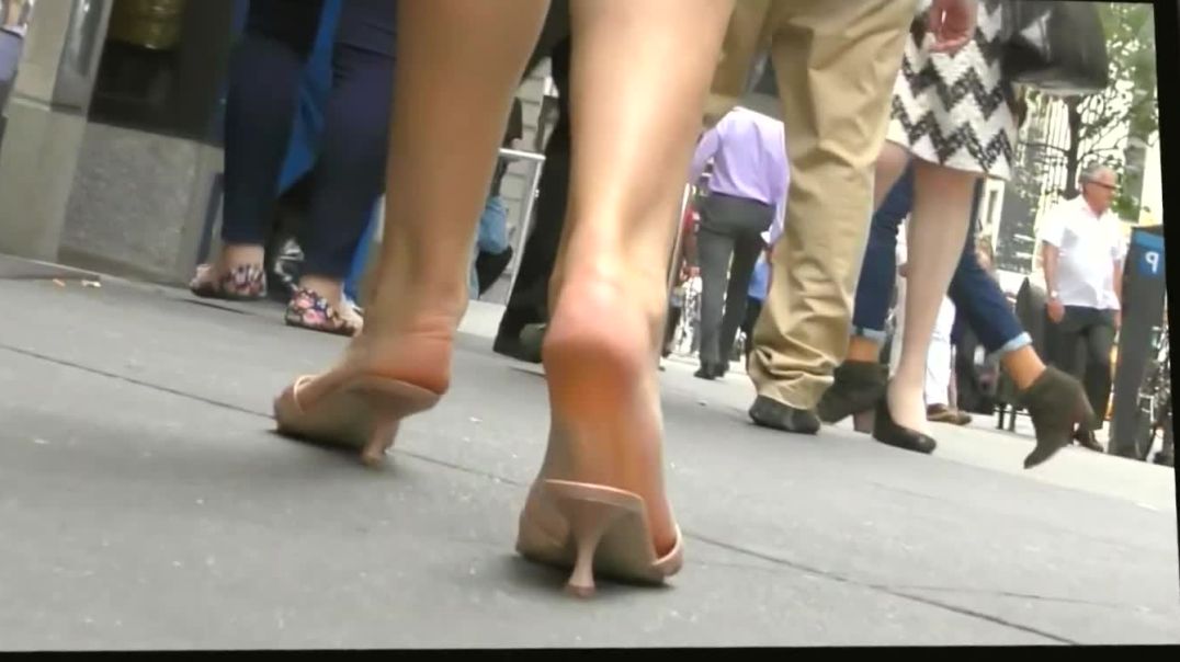 2026 207 SLAPPING FEET STREE Low Mule Heels Walking