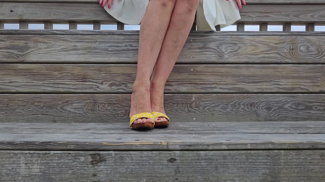 unboxing Kiara mules