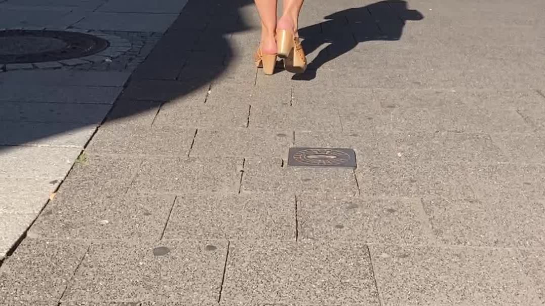 Clogs