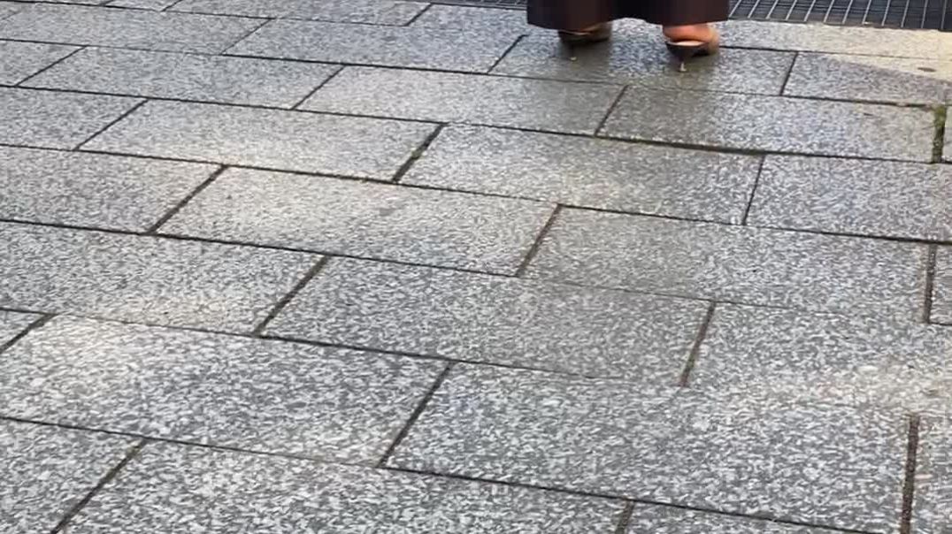 Kitten heels