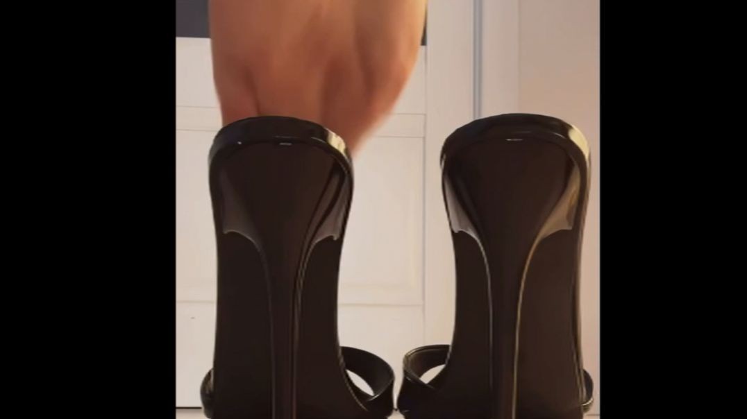 ASMR Mules - Take a Sniff