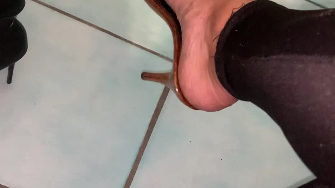 Dangle Mules