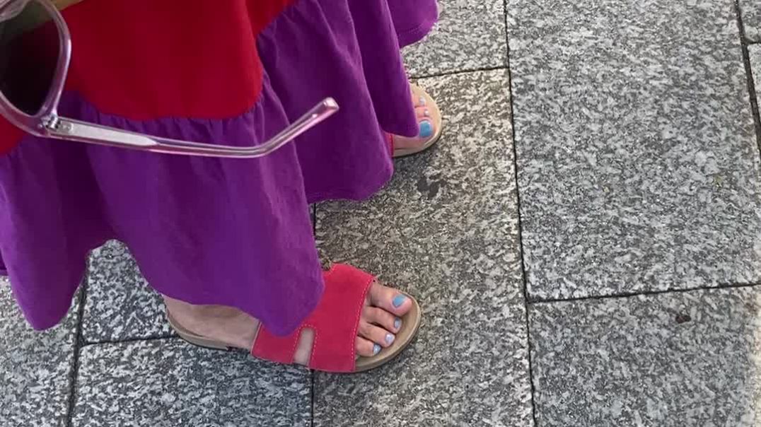 Clogs