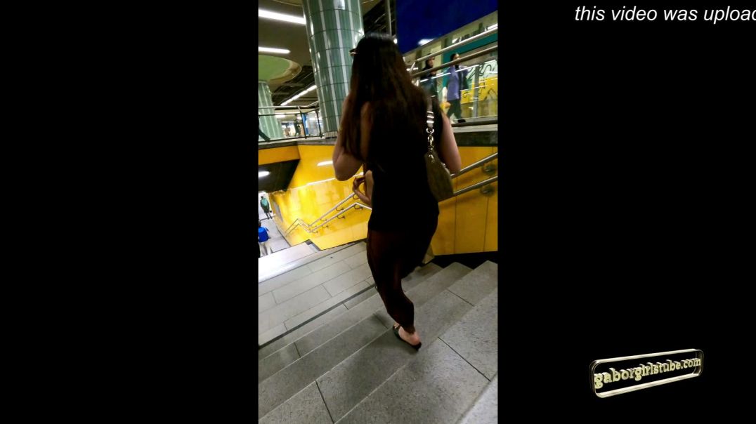 ⁣Gaborgirlstube Street Candid - "Take the long way home"