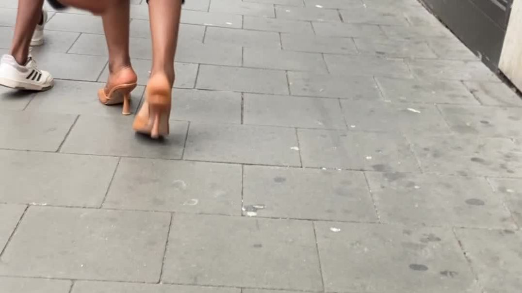 Black lady in mules