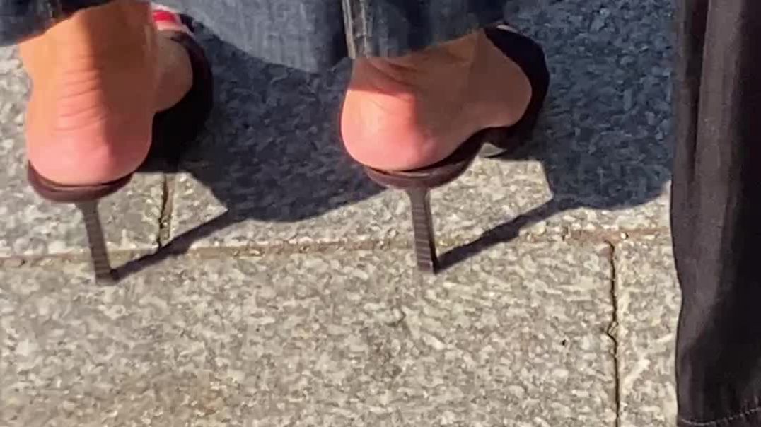Heeled mules