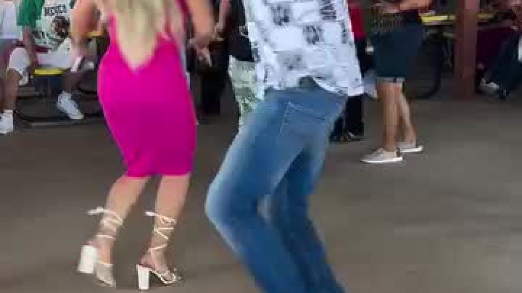 Mexican lady dancing